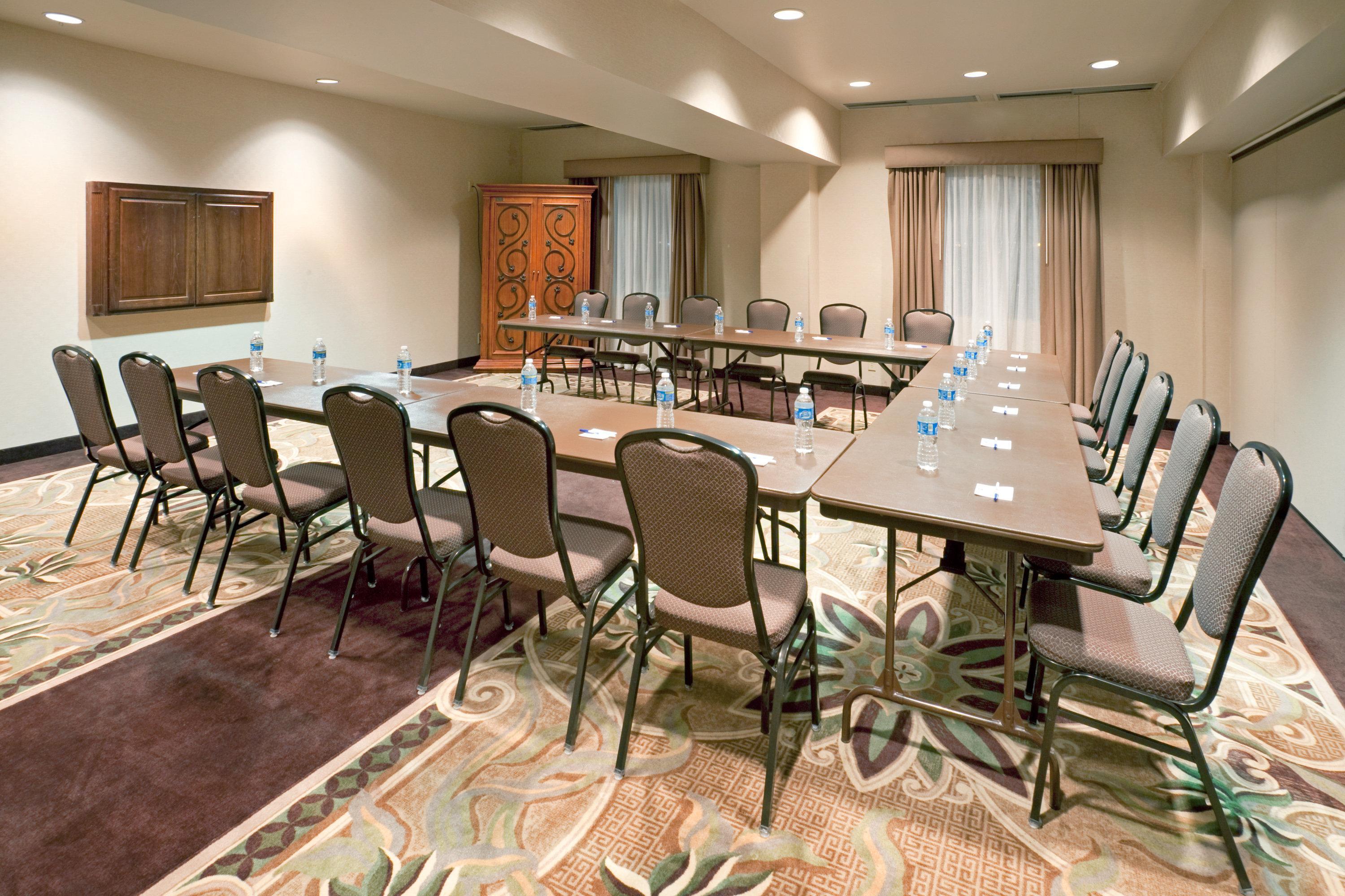 Holiday Inn Express Hotel & Suites Eagle Pass By Ihg Бизнес фото